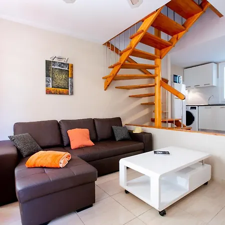 Costa Adeje Cortijo 4-6 アパート