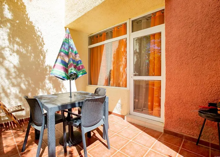 Daire Costa Adeje Cortijo 4-6 *